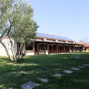 Gioulis & Studios Apartment